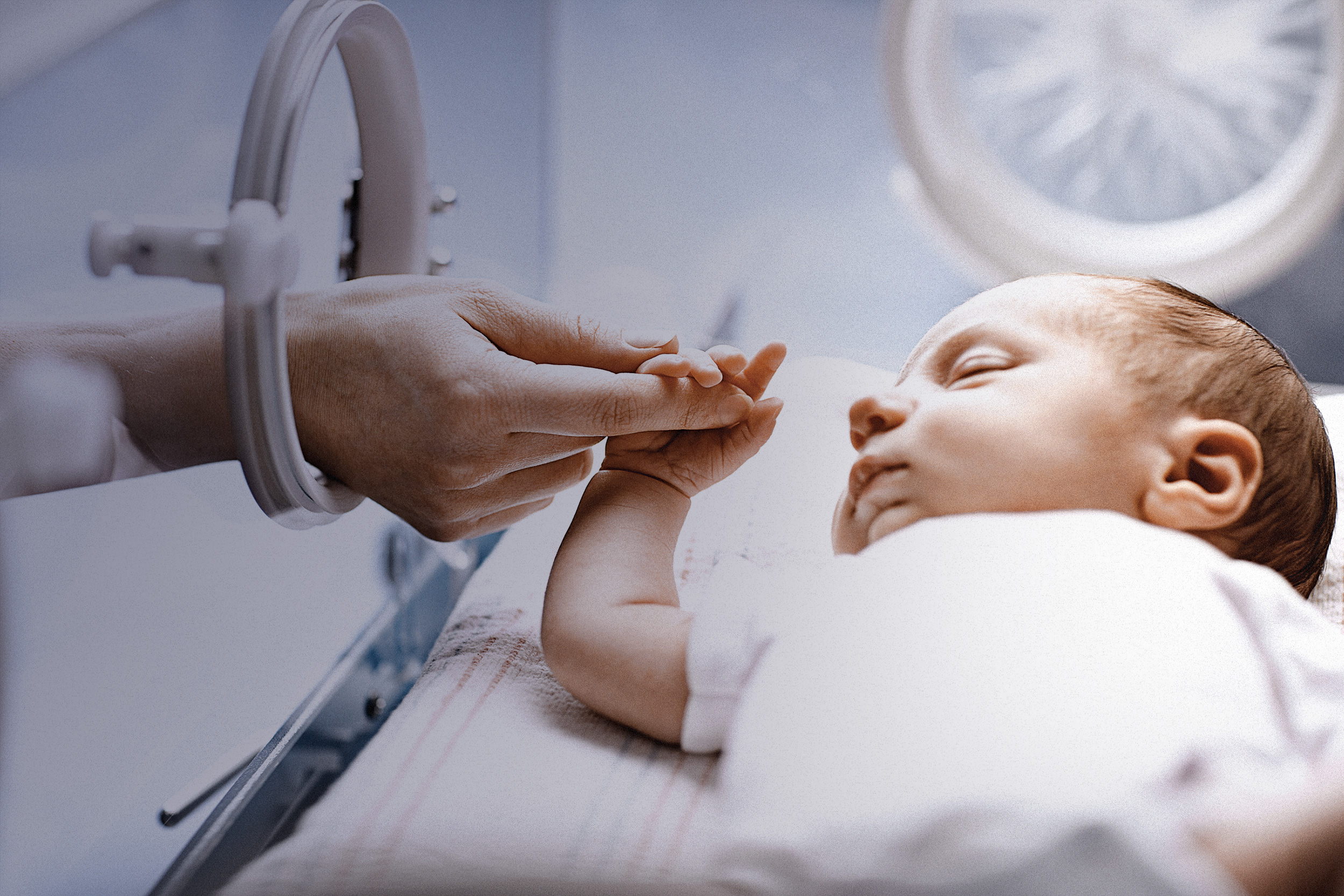 Masimo SET® : Avanzando en la seguridad del paciente - Bebé en centro de incubación